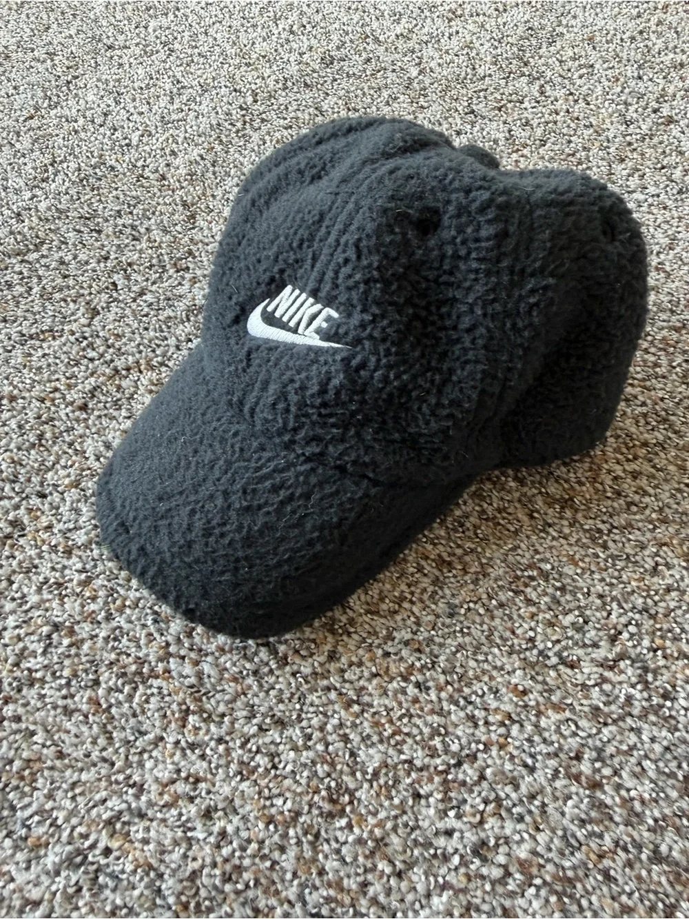 Nike Club Sherpa Faux Fur Hat M/L Black White FJ8629-010 Fleece Snapback Cap